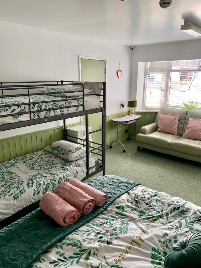 Bed and Breakfast Barrs Court Beds Warmley Екстер'єр фото