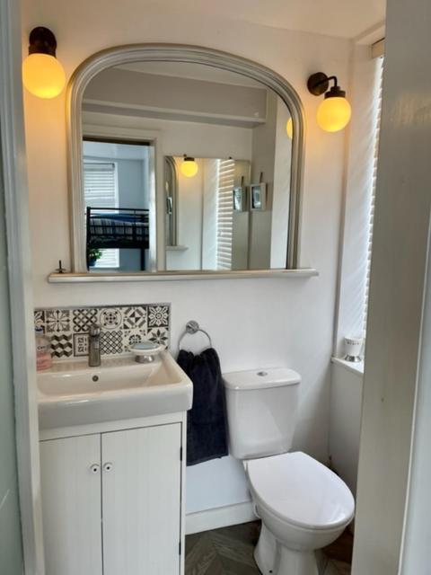 Bed and Breakfast Barrs Court Beds Warmley Екстер'єр фото